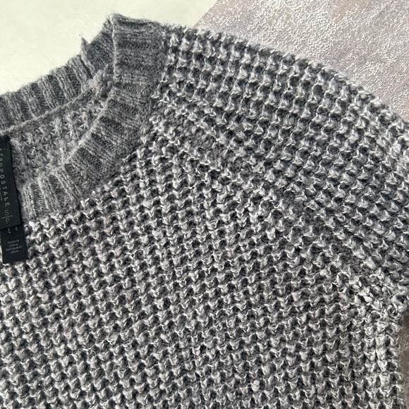 Aeropostale Women’s Sweater - Picture 3 of 16